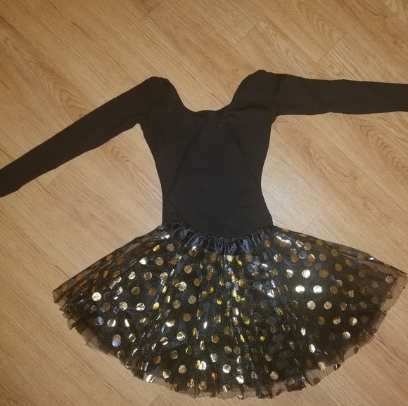 Tutu's and Black leotard - Picture 2 of 3